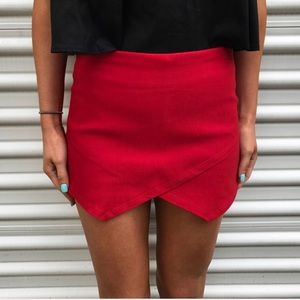 Thirty One Boutique red envelope skirt/short